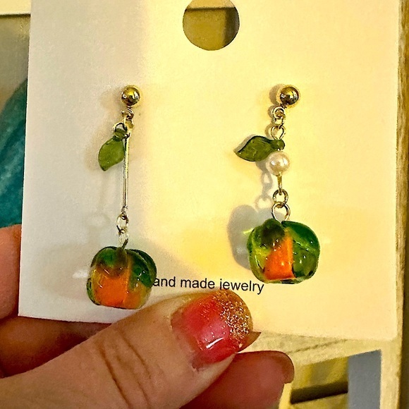 NWT orange 🍊 drop earrings - Picture 6 of 8